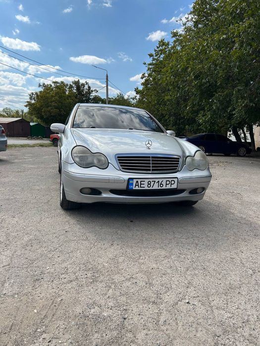 Mercedes C класса W203