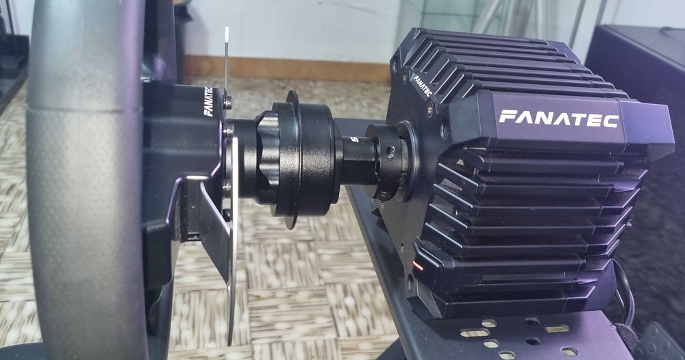 Fanatec CSL DD 8nm com P1 V2 e QR2 de alumínio