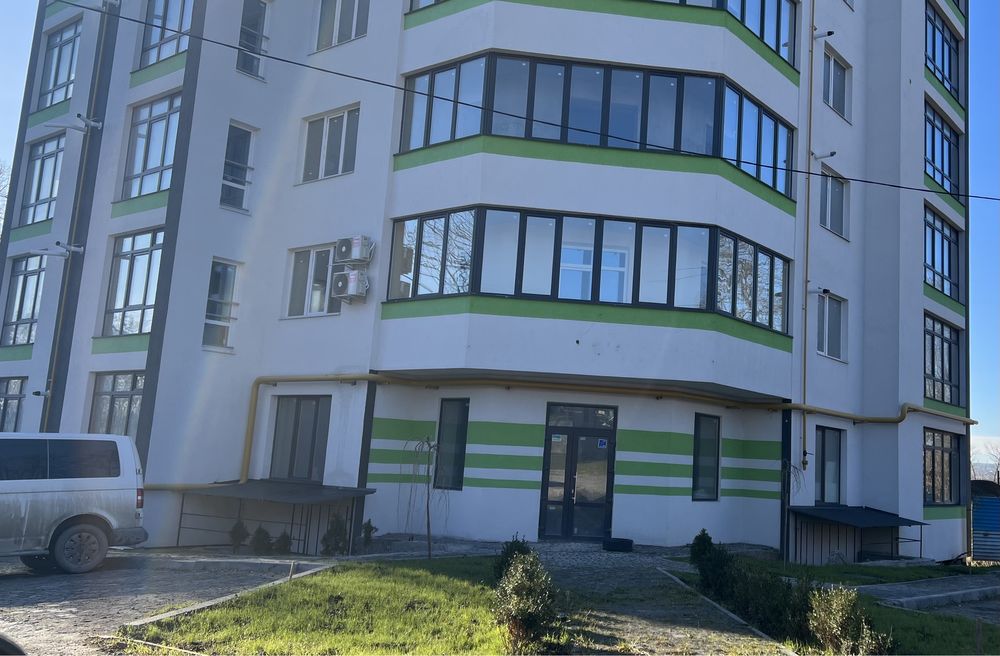 Продам або здам в оренду комерційне приміщення