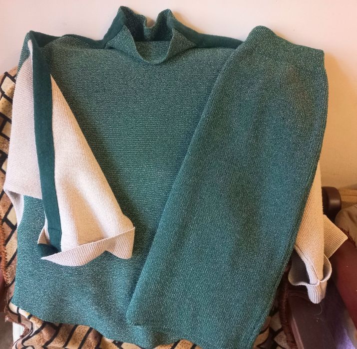 Костюм стильный, нарядный