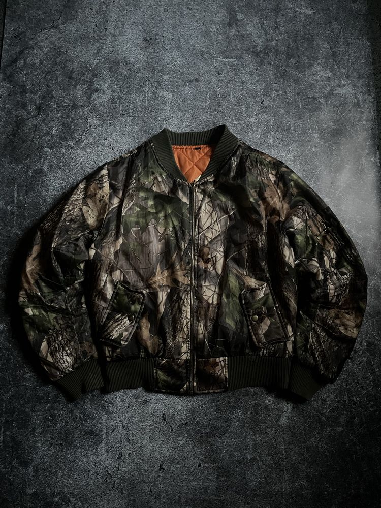 бомбер alpha industries camo