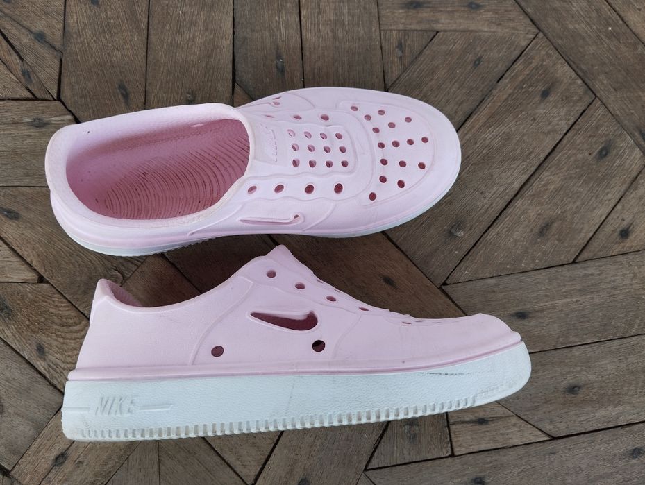 Ténis Nike de menina