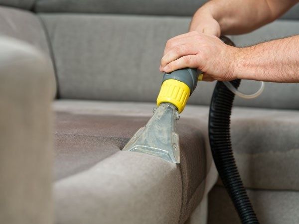 Profesjonalne Pranie Tapicerki Meblowej i Samochodowej - CleanOnWheels