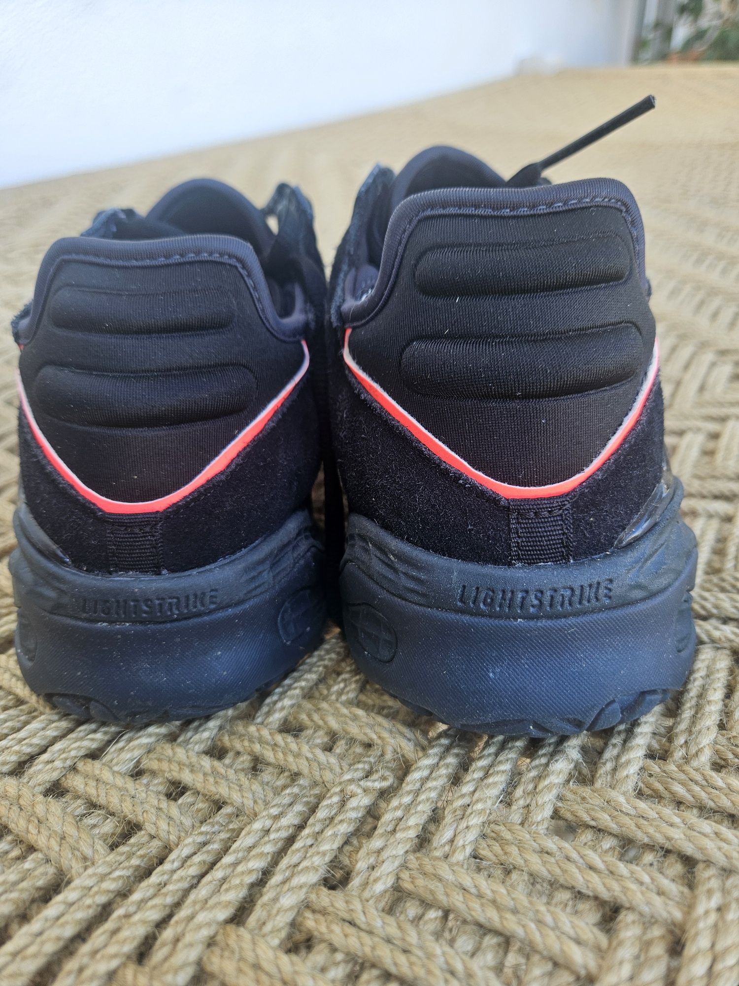 Adidas niteball tam 41 1/3