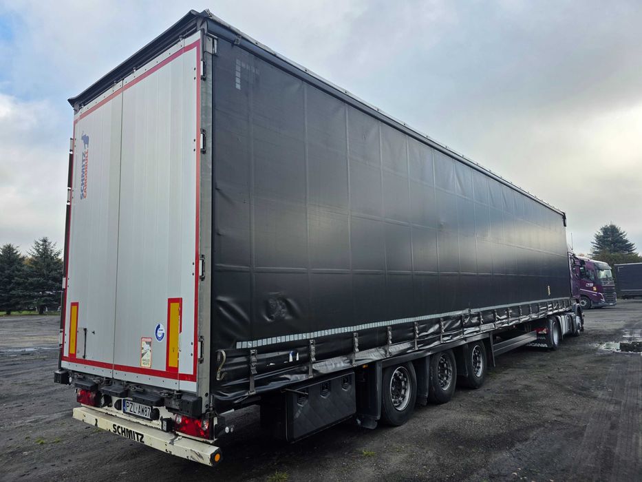 Naczepa Mega Schmitz 2016