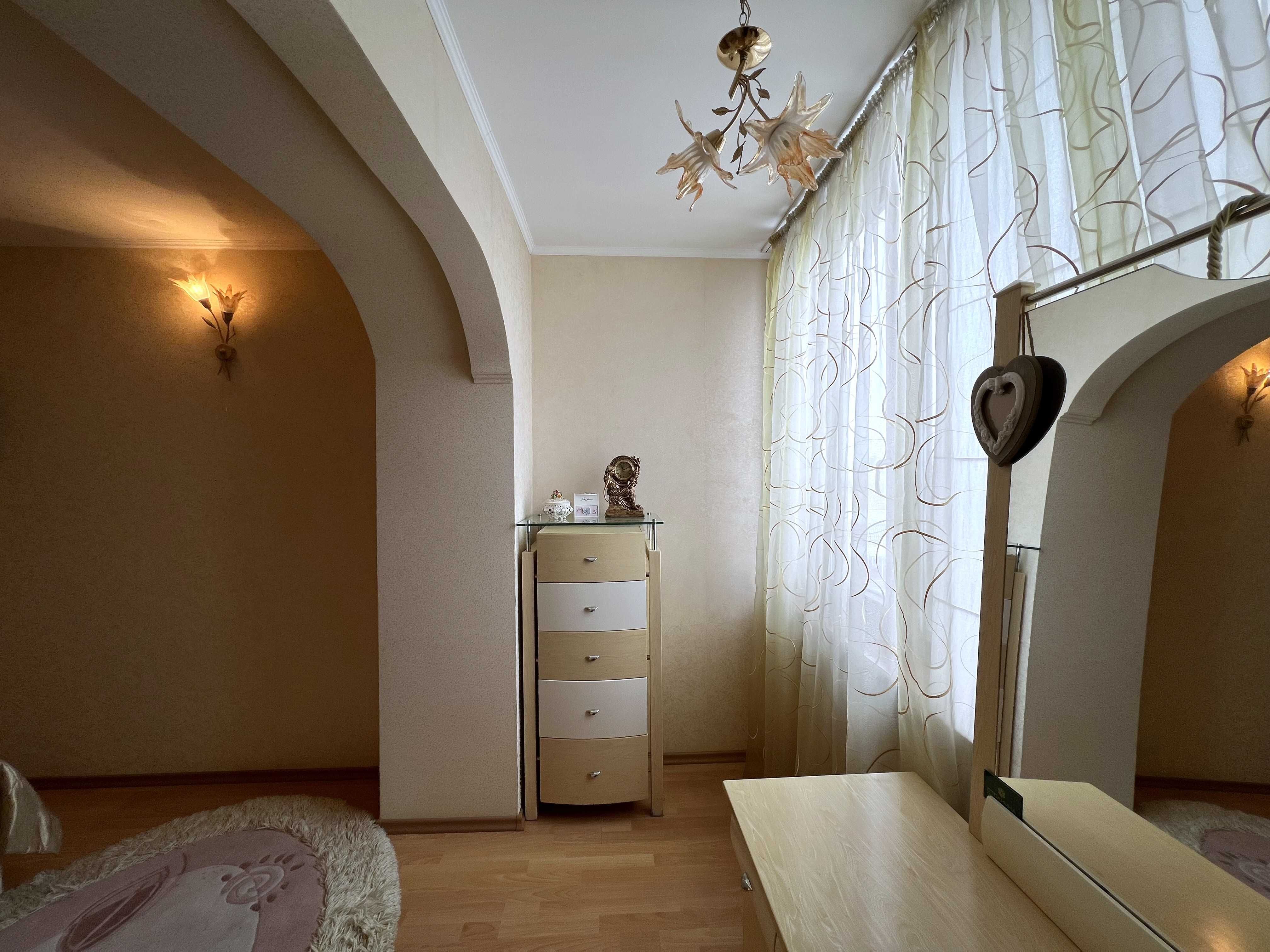 (5)   Продам 4к квартиру на Старому Місті 1474