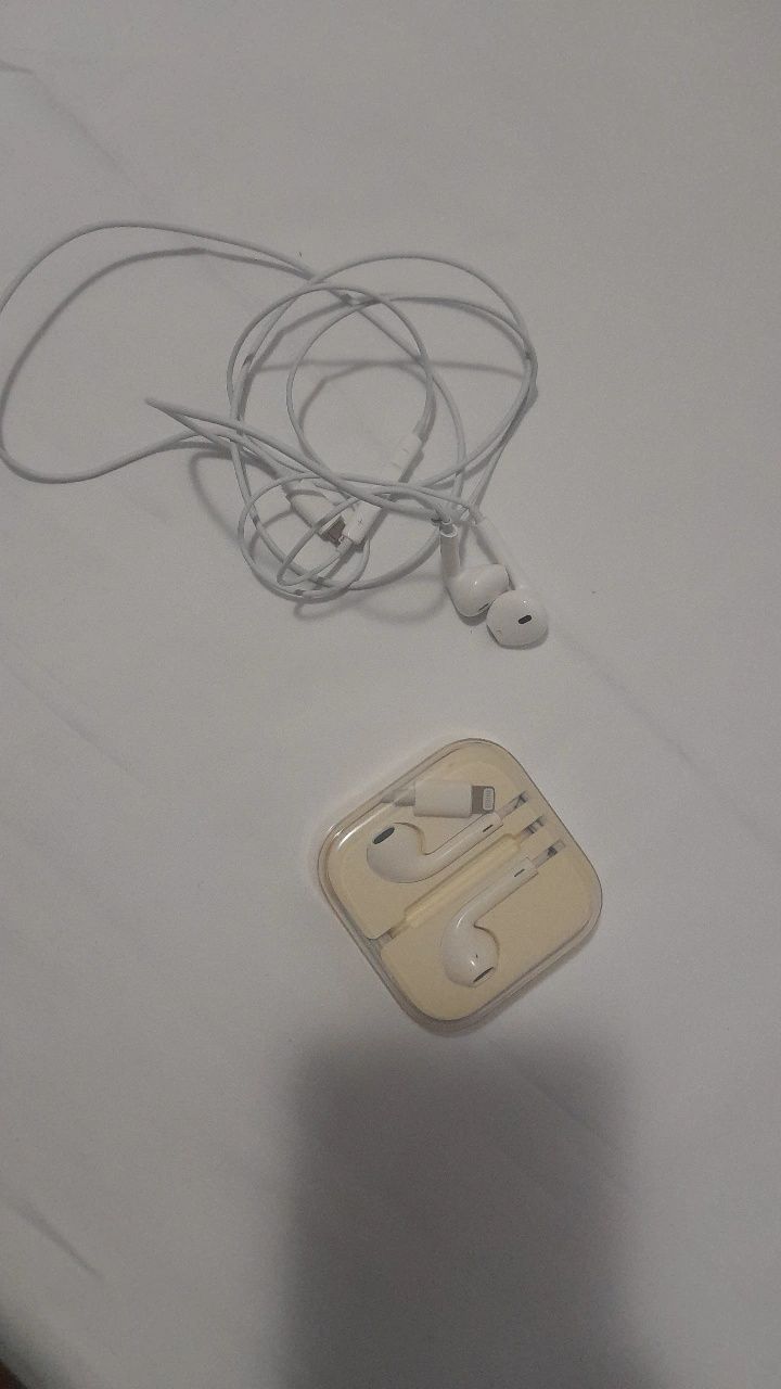 Vendo Fones de Iphone original