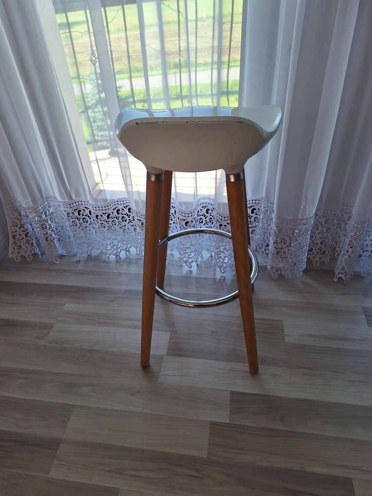 Stołek barowy hoker Oslo używany