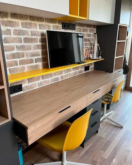 Кухни под заказ Кухні під замовлення Корпусні меблі