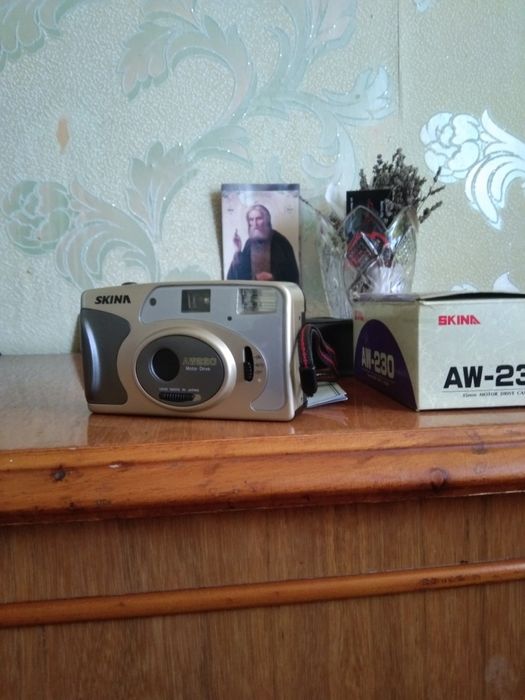 Продам плёночный фотоаппарат skina AW-230