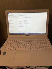 Ноутбук ASUS E502N