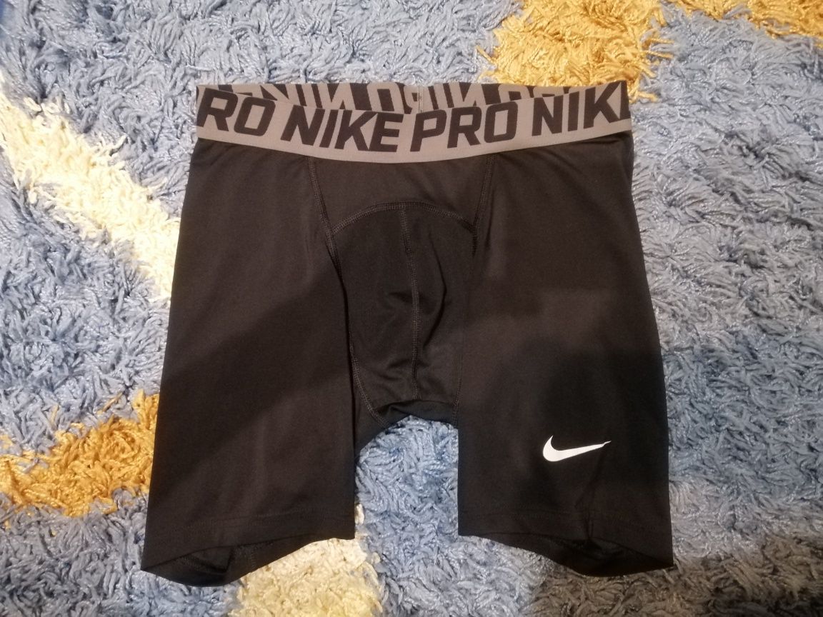 Компрессионные, термо шорты Nike PRO DRI-FIT