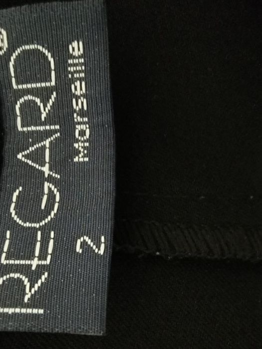 Eleganckie, przyjemne, proste spodnie marki Regard