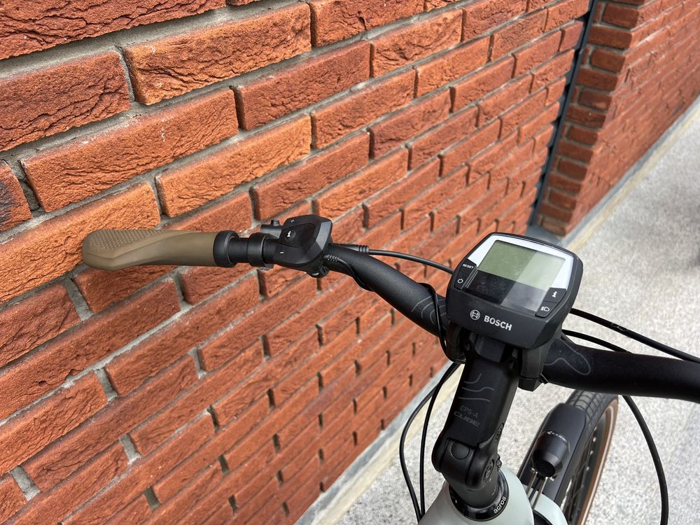 E-bike CUBE TOURING Hybrid  Pro