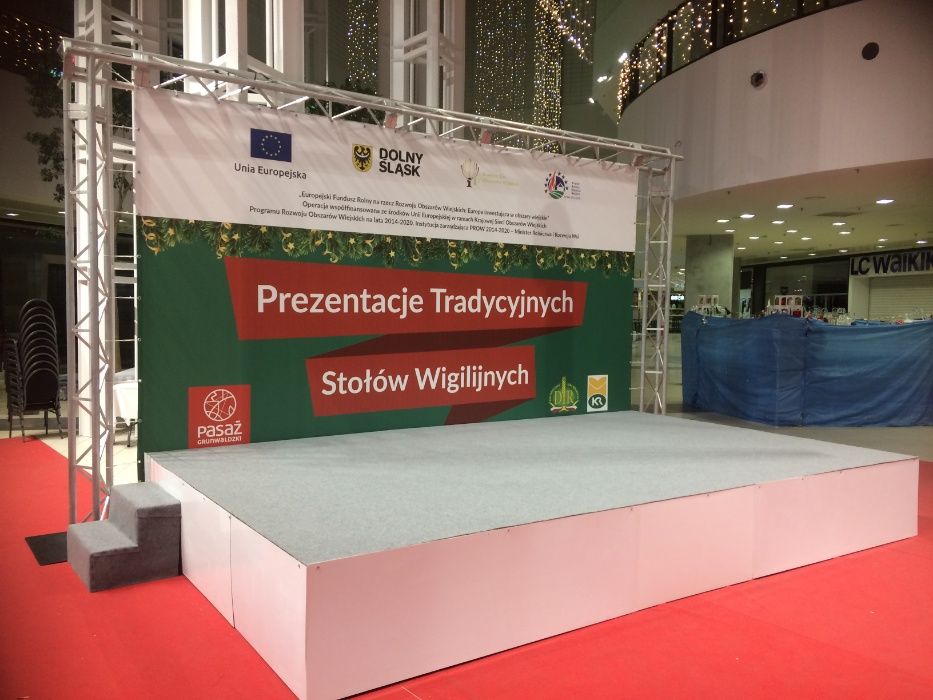 podesty kratownica pokazy targi slubne scena estrada stoiska trawers