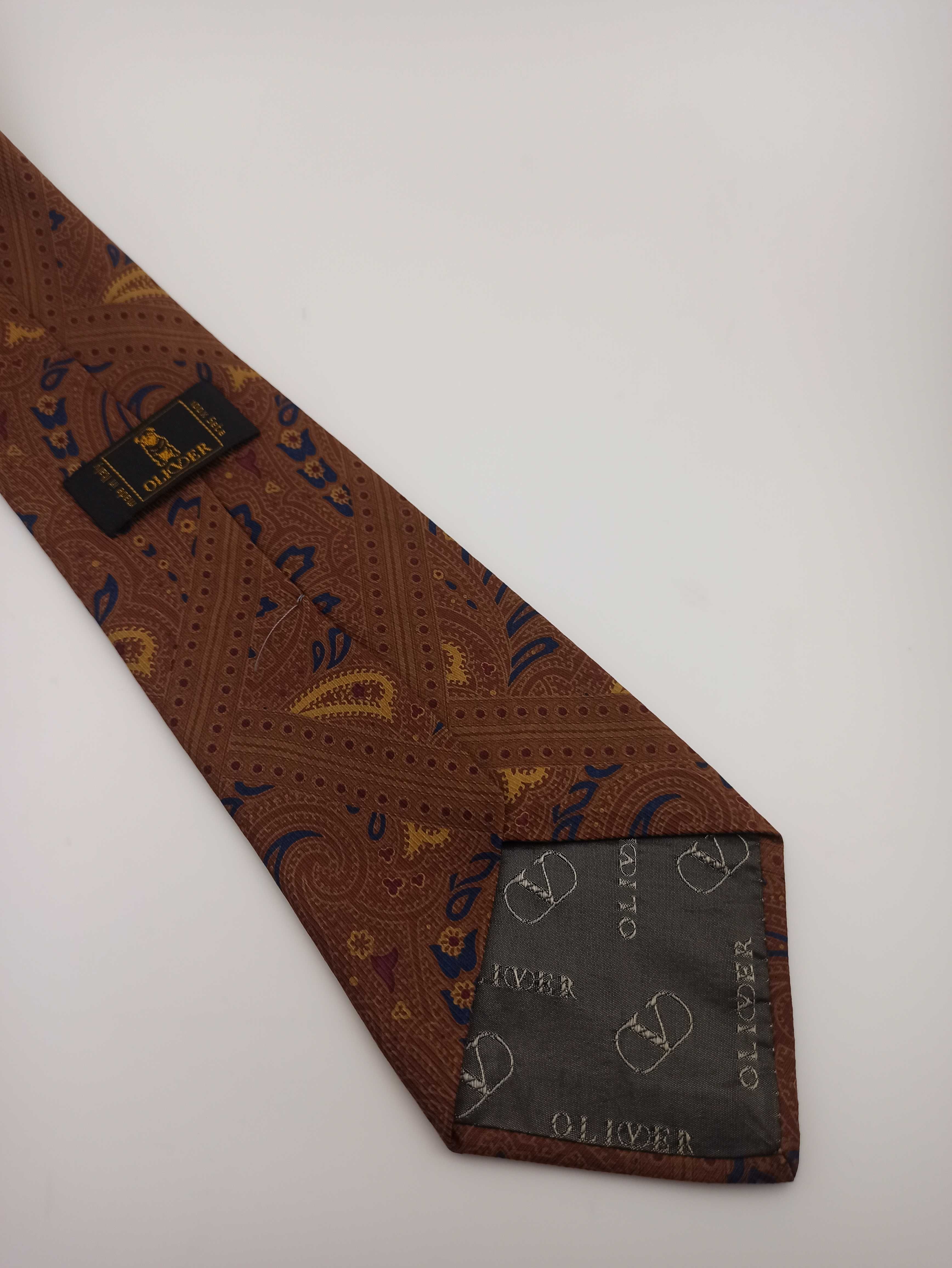 Oliver Valentino brązowy jedwabny krawat paisley