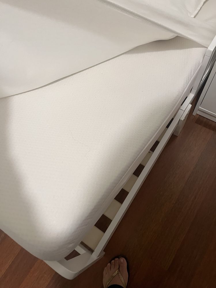 Cama infantil com colchão
