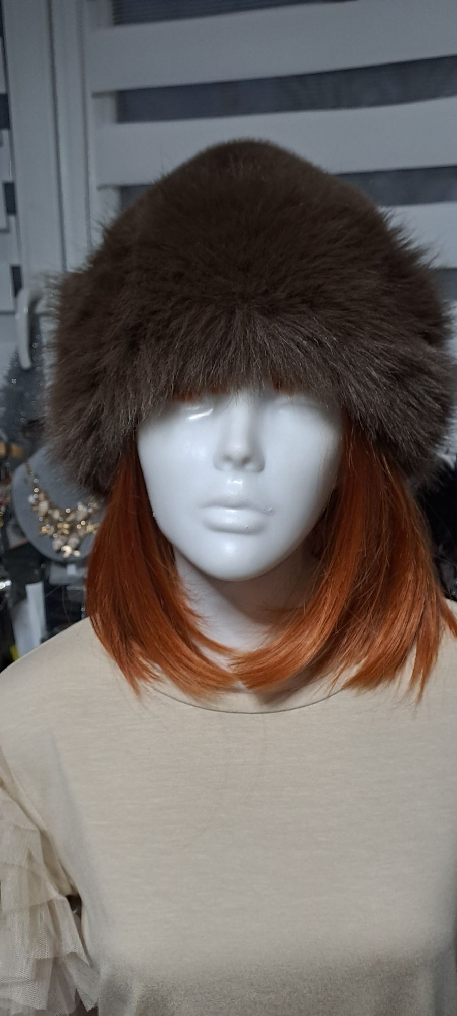 Futrzana eco czapka brazowa
