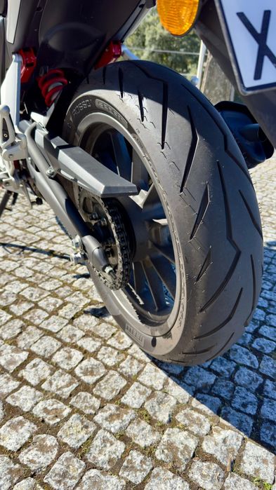 Vendo mota Benelli BN 251 de 2019, 249cc, em muito bom estado.