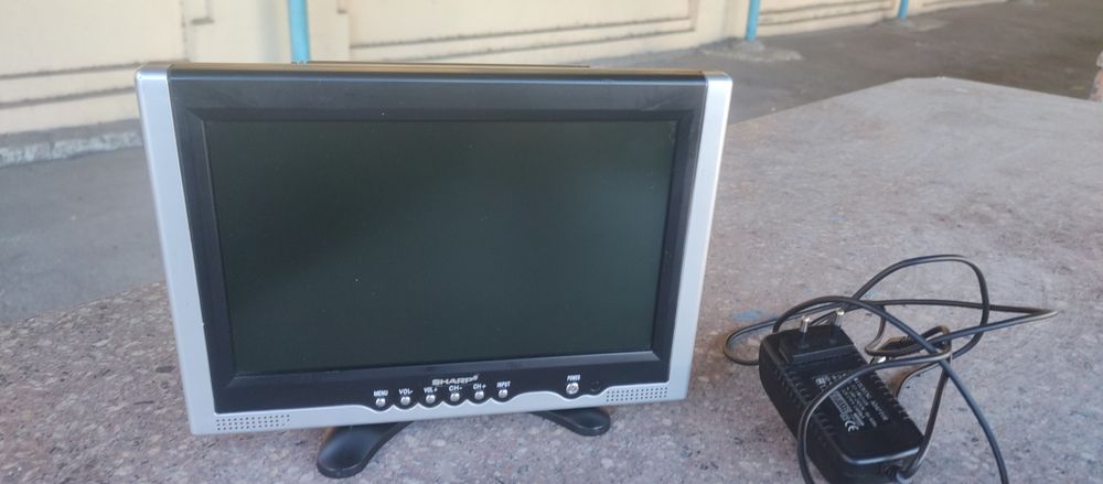 Телевизор автомобильный sharp