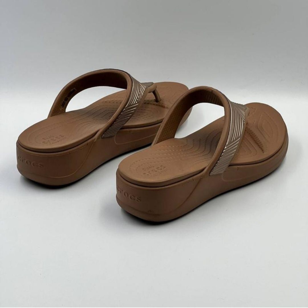 Шлёпанцы CROCS Monterey Metallic Wedge