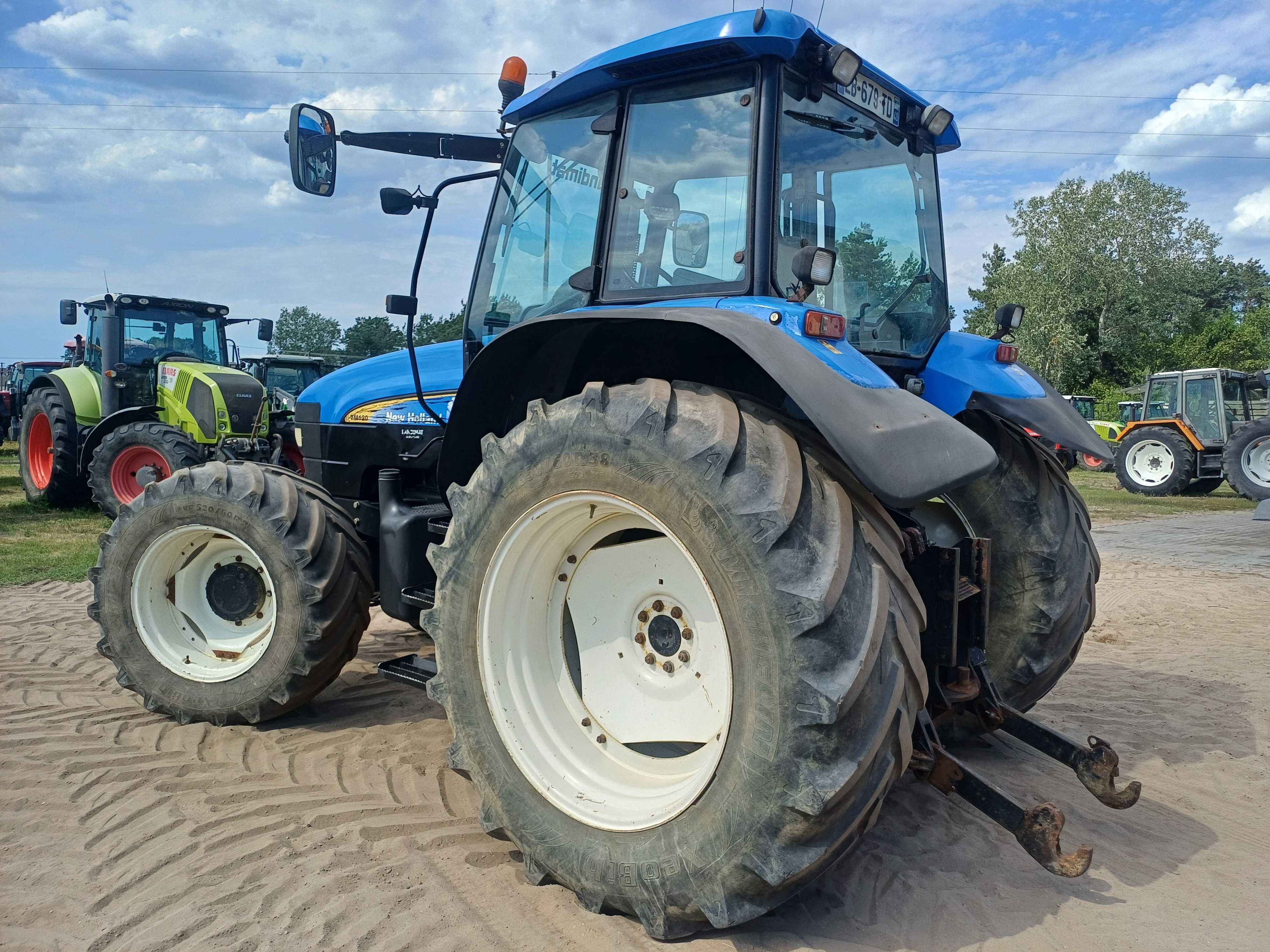 New Holland TM 120