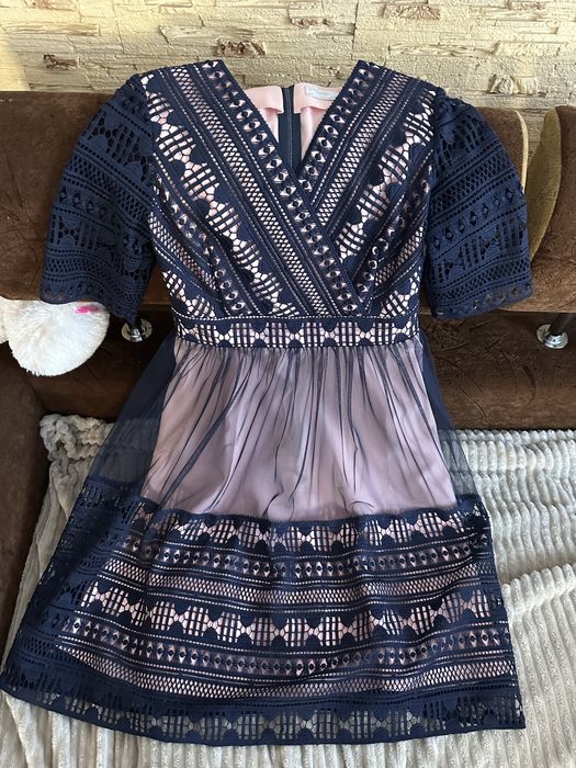 Гарна святкова сукня