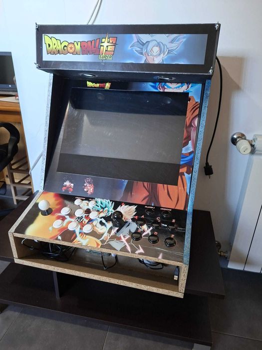 Maquina arcade, fabrico artesanal