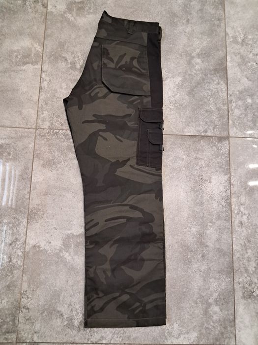 Spodnie robocze moro-fabrycznie nowe