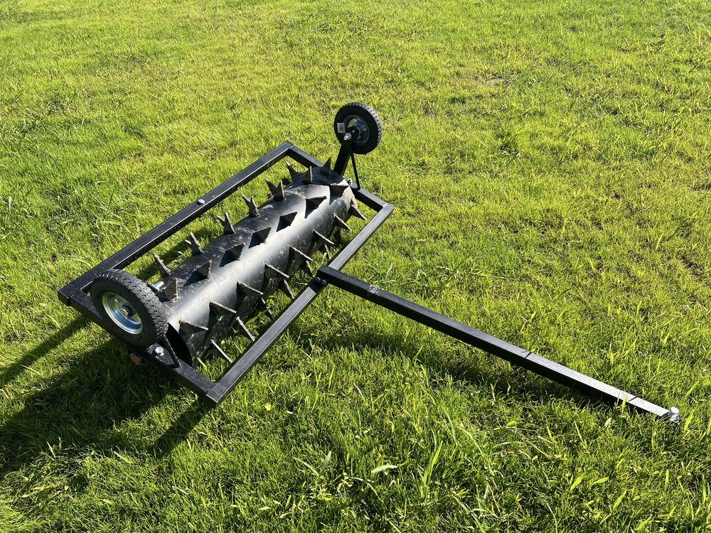 Aerator wertykulator walec z kolcami lata niwelacyjna wynajem
