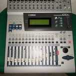 Mesa de mistura Yamaha