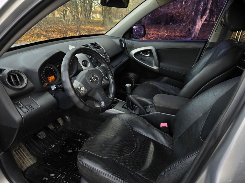 Продам Toyota Rav4 4x4. 6750$