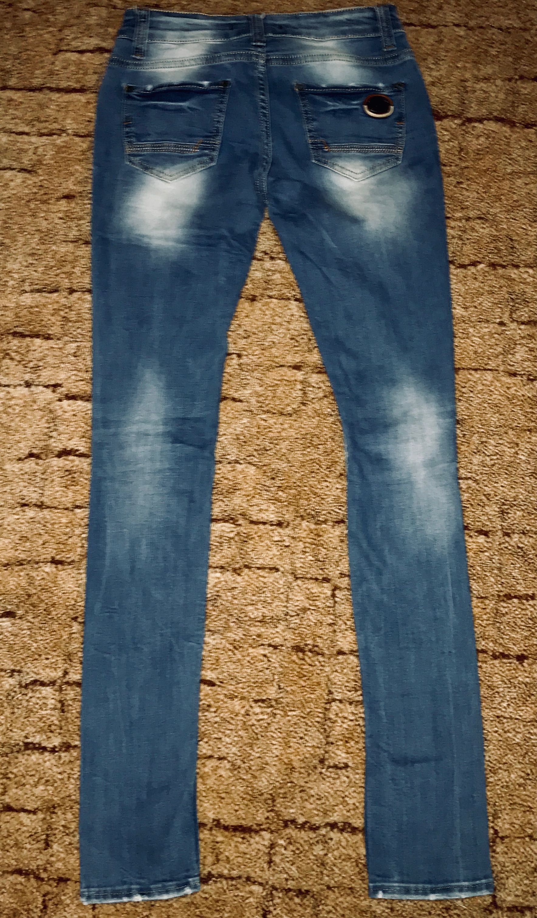 Жіночі джинси 26 розмір