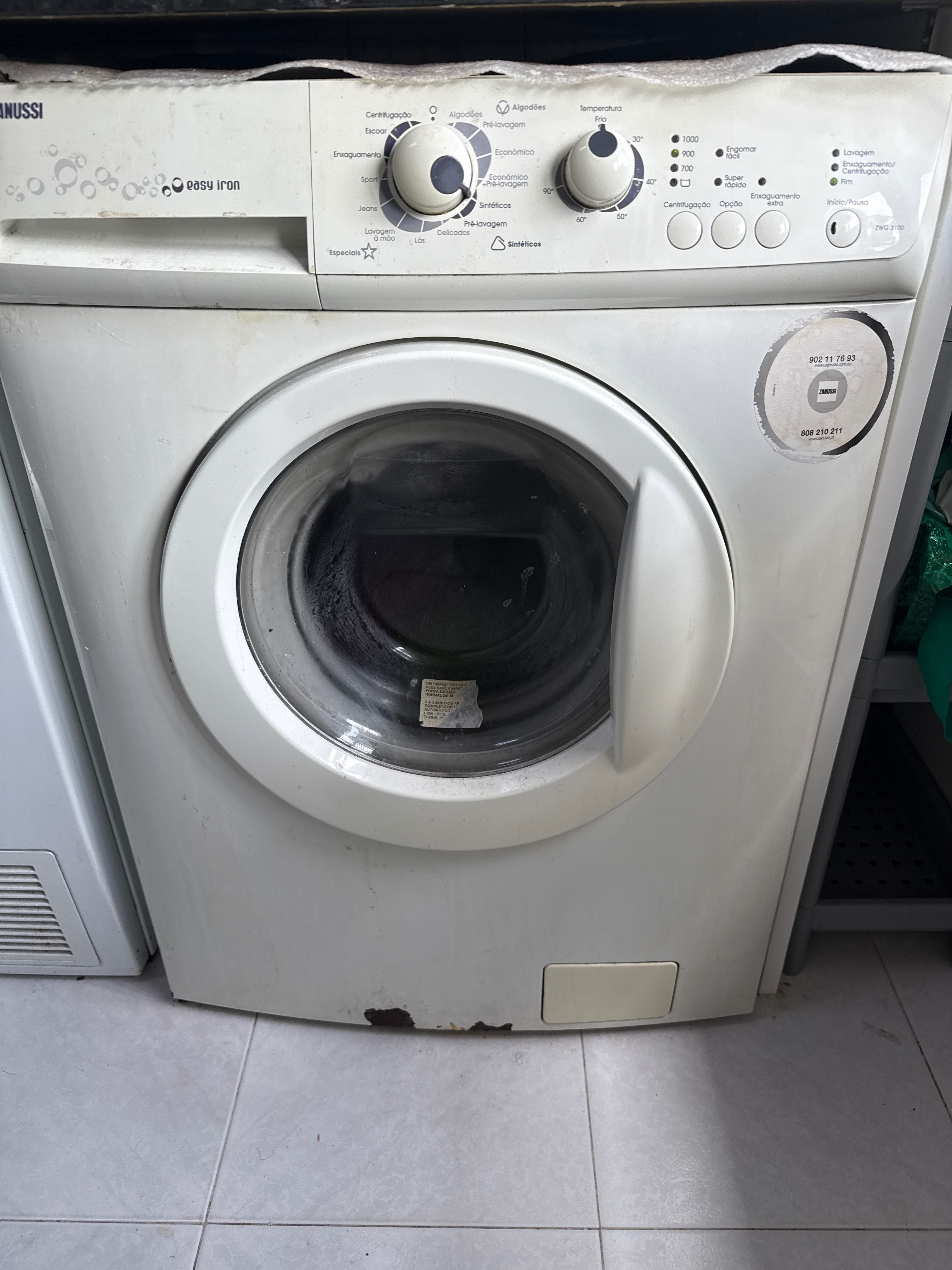Máquina de lavar e secar