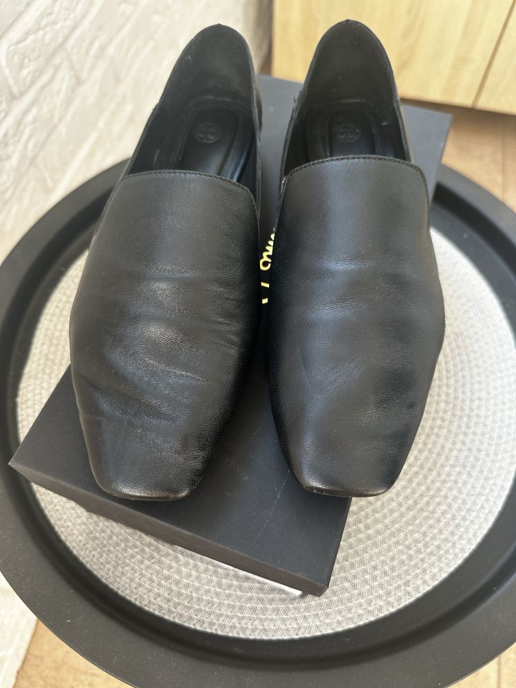 Продаю лофери Massimo Dutti