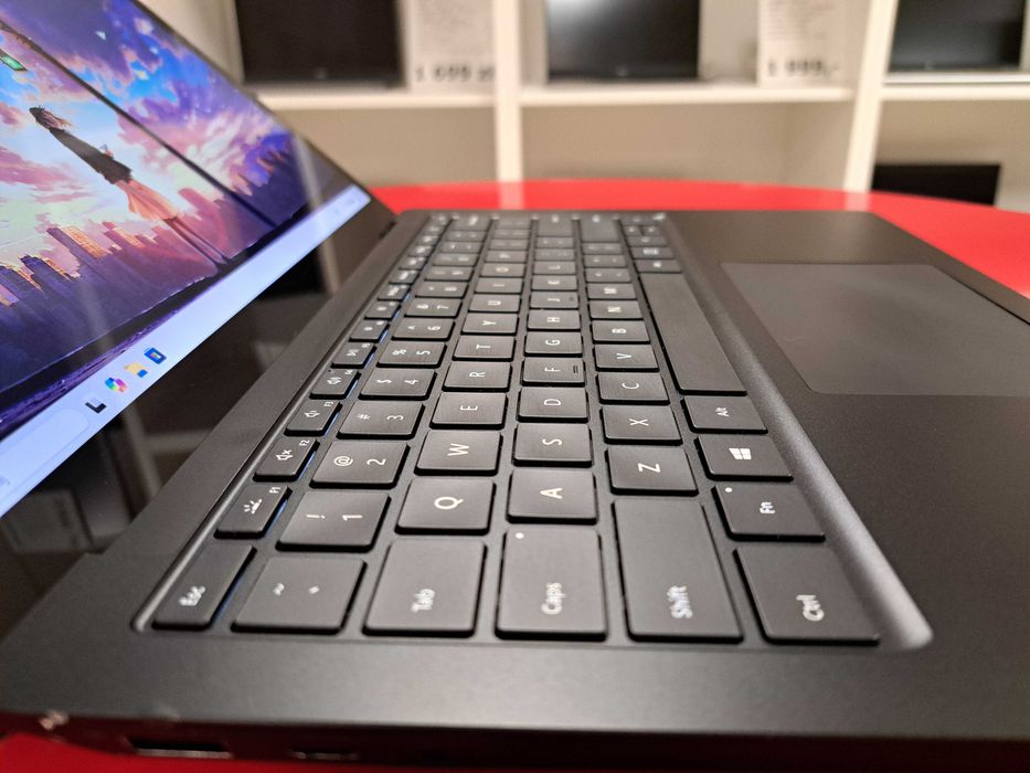 Laptop Microsoft Surface 3 13" i5-10GEN 8GB/256SSD Dotyk Win11 USB-C