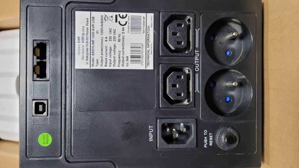 UPS Ever Easyline 1200 AVR usb