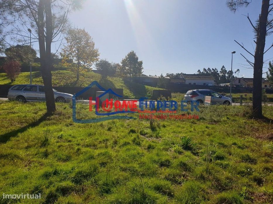 Terreno com 367 m2 em Vila Verde