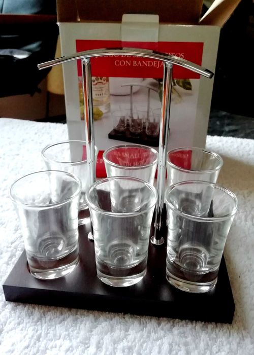 Conjunto de 6 copos de Shot com suporte, Novo da marca Pórtico