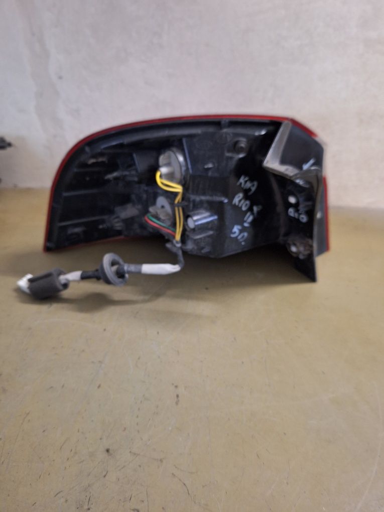 Lampa tylna prawa kia rio III 11-16r europa