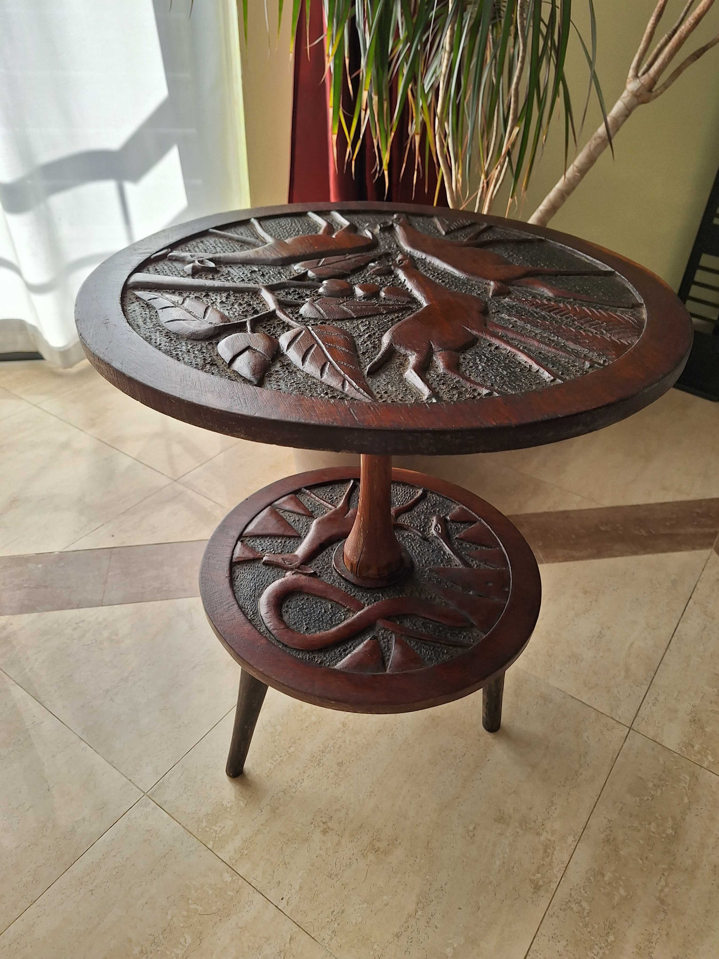 Mesa de apoio em pau preto