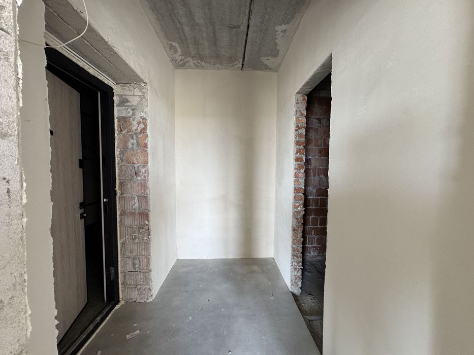 Однокімнатна квартира-студія ЖК Молодість