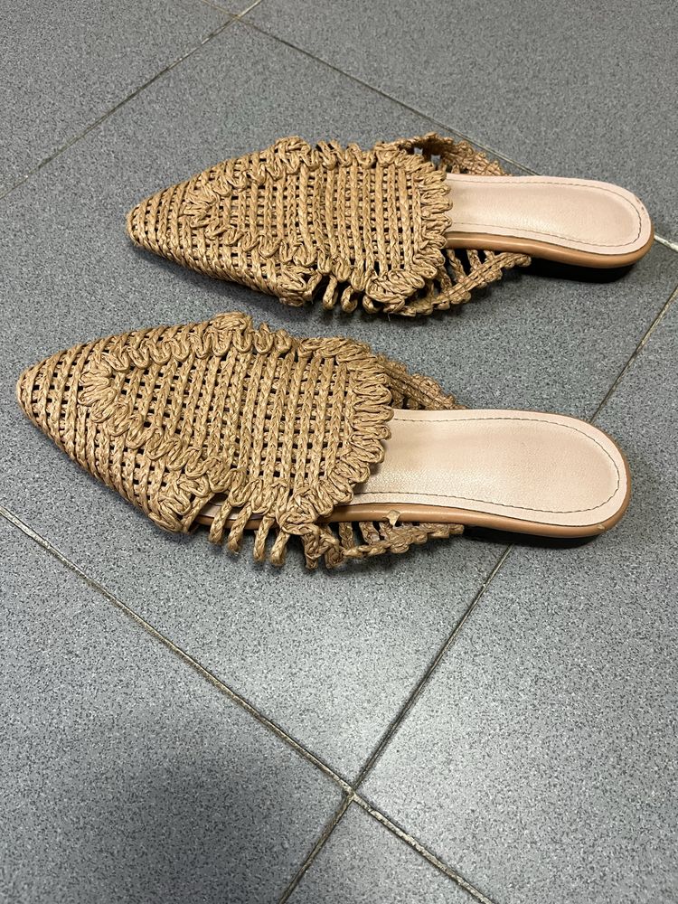 Mules rasas de ráfia,Shein,como novas,tamanho 37,5€