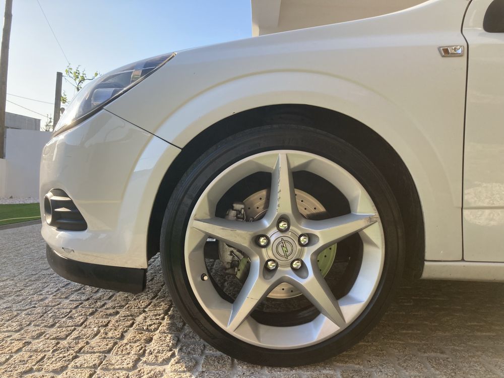 Opel Astra GTC 1.9 Cdti