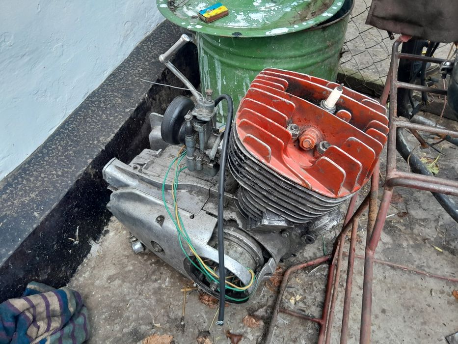 Продам  запчастинии іж