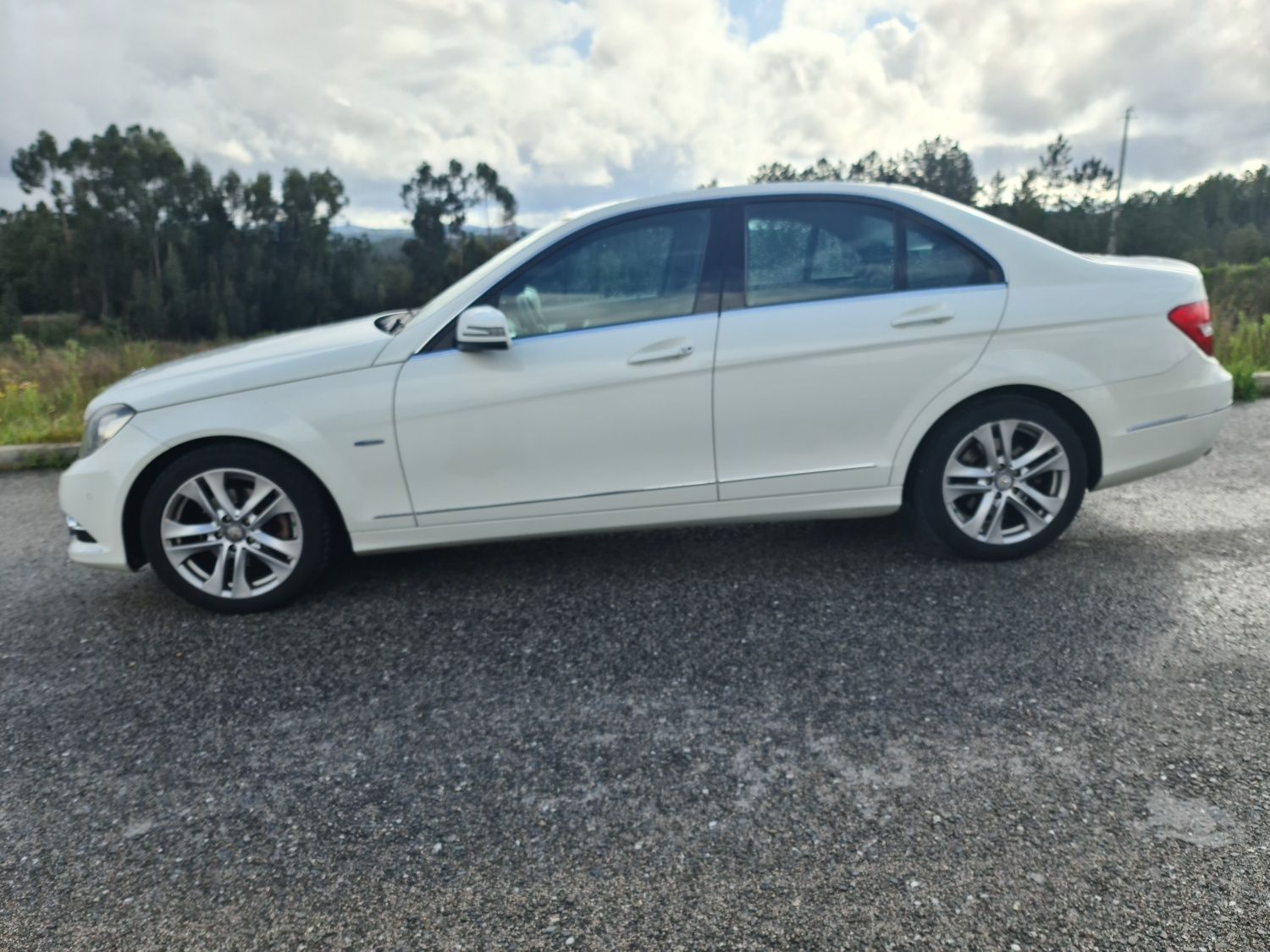Mercedes-Benz C220