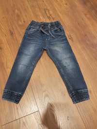 Spodnie chłopięce jeansowe rozmiar 98/104