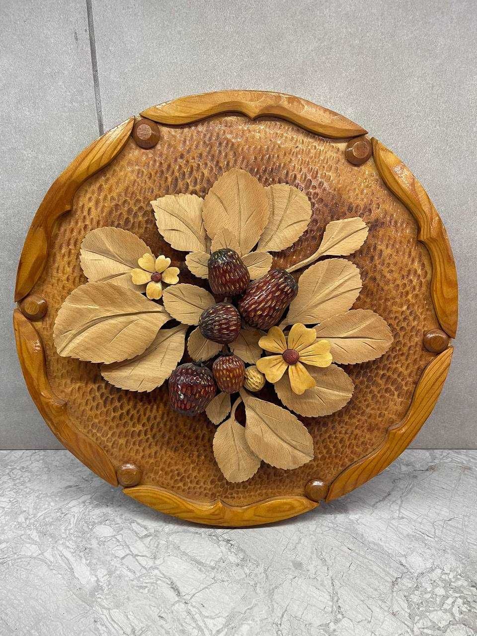 Картина из дерева