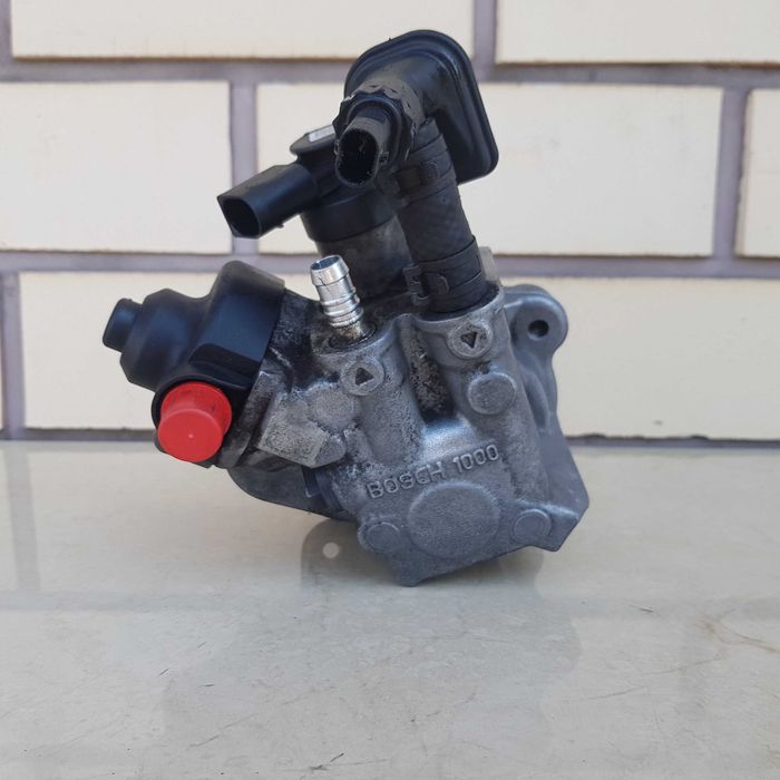 Топливный насос (ТНВД) Volkswagen Golf 5. Golf 6. Passat B6 2.0TDI