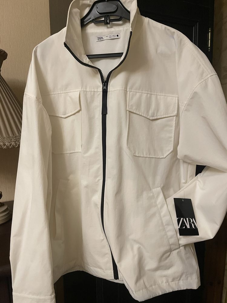 Куртка Zara весняна